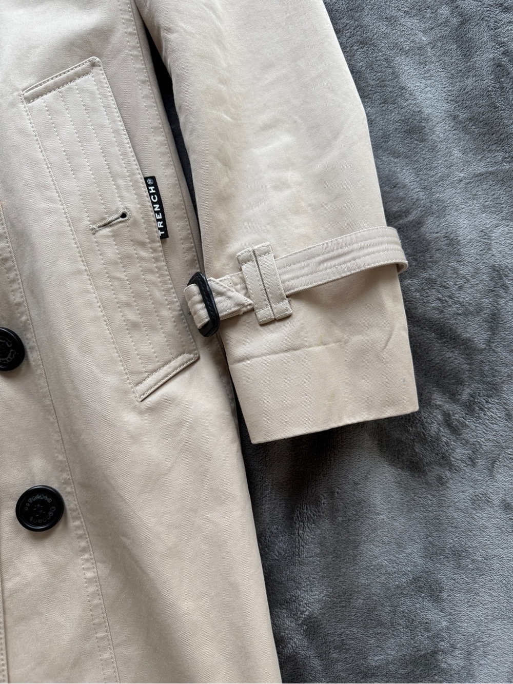 TRENCH LONDON Queen Classic Trench Coat (Stone/Black/Gold) - Picture 6 of 16